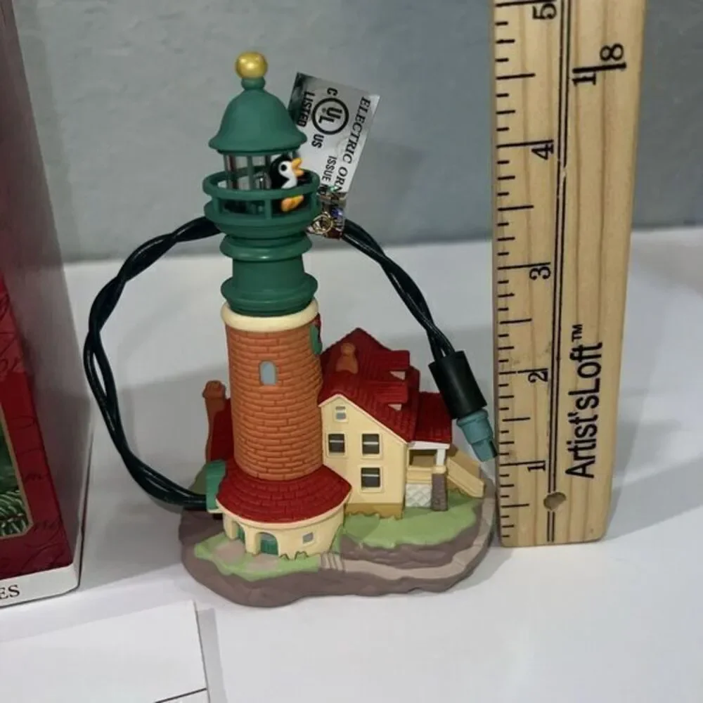 2001 Hallmark Keepsake Ornament Lighthouse Greetings‎ Magic Collector's Series